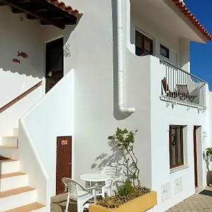 Casa Dos Pinheiros Apartment